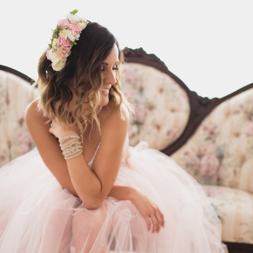 Fresh flower crown by Natasha Price of Paper Peony Alaska and photo by Meringue Boudoir + Portrait