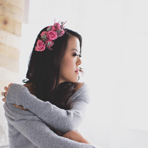 Fresh flower crown by Natasha Price of Paper Peony Alaska and photo by Meringue Boudoir + Portrait