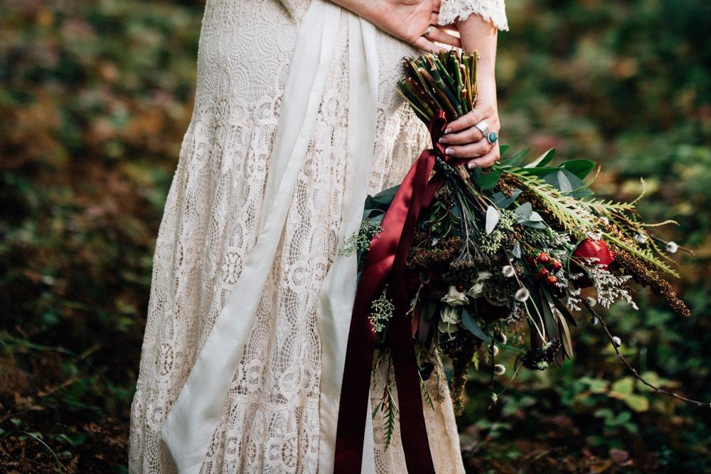Foraged bridal bouquet by Paper Peony Alaska